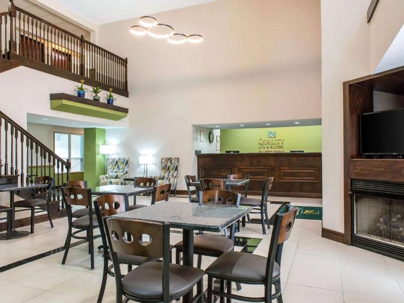 クオリティ イン&スイーツ アンダーソン インターステート 69 (Quality Inn & Suites Anderson I-69)の写真