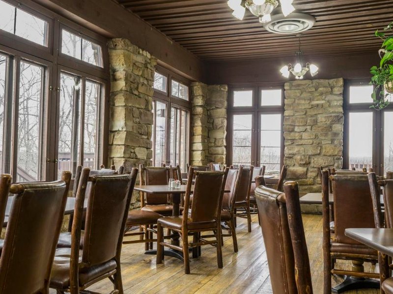 Abe Martin Lodge & Cabinsの写真