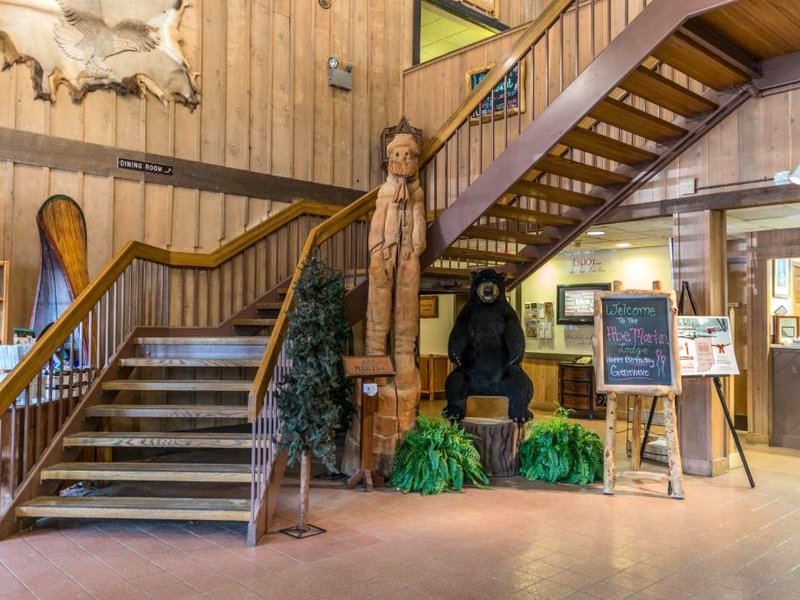 Abe Martin Lodge & Cabinsの写真