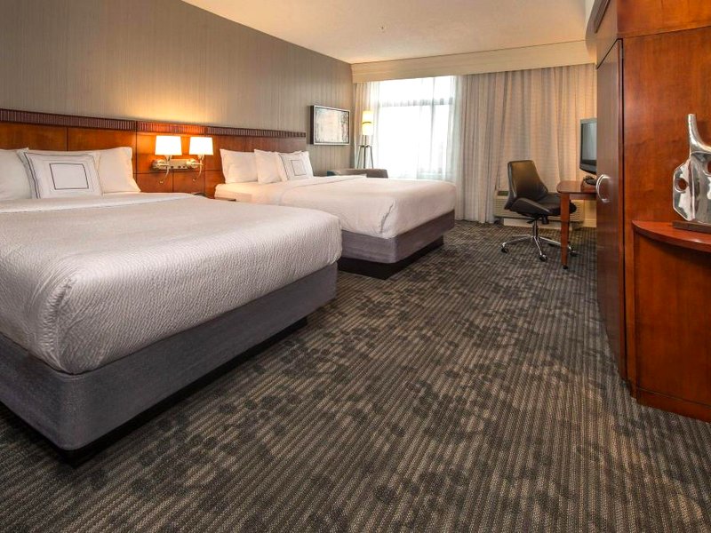 コー​​トヤード ゲイサーズバーグ ワシントニアン センター (Courtyard Gaithersburg Washingtonian Center)の写真