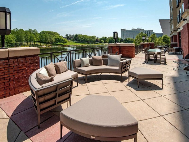 コー​​トヤード ゲイサーズバーグ ワシントニアン センター (Courtyard Gaithersburg Washingtonian Center)の写真