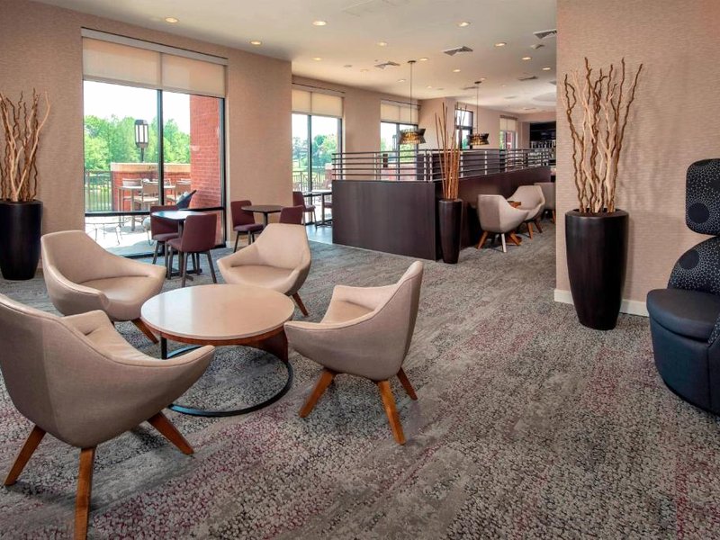 コー​​トヤード ゲイサーズバーグ ワシントニアン センター (Courtyard Gaithersburg Washingtonian Center)の写真