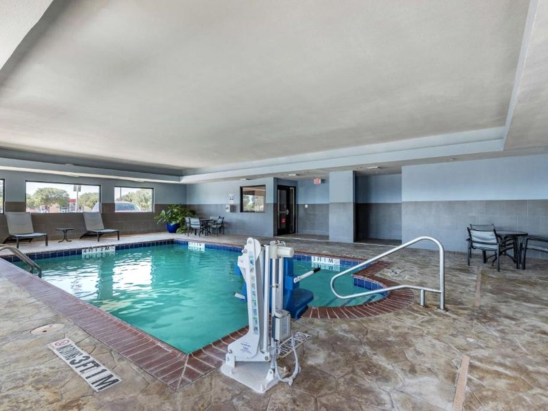 ベスト ウェスタン プラス ビッグ レイク イン (Best Western Plus Big Lake Inn)の写真