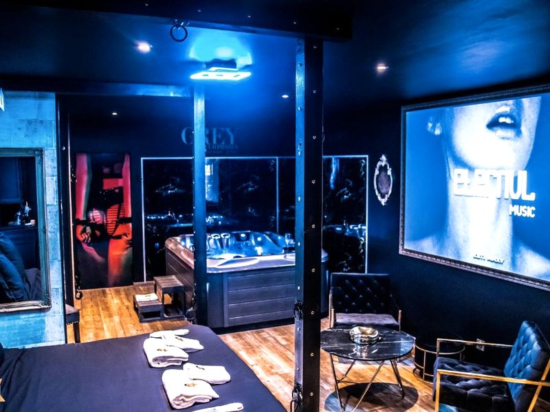 Loveroom Very Good Trip chambre avec jacuzzi privatifの写真