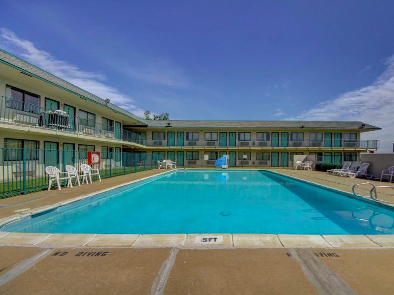 Regency Inn Tulsaの写真