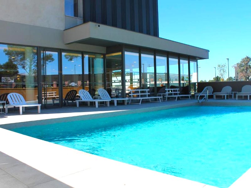 Adonis Le Castelletの写真