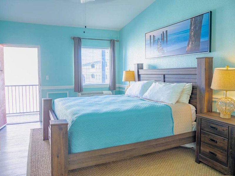 シー アンド ブリーズ ホテル ＆ コンドミニアム (Sea and Breeze Hotel and Condo)の写真