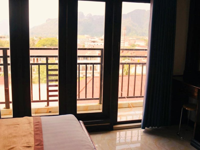 コンシアナ ヴァンヴィエン ホテル (Consiana Vang Vieng Hotel)の写真