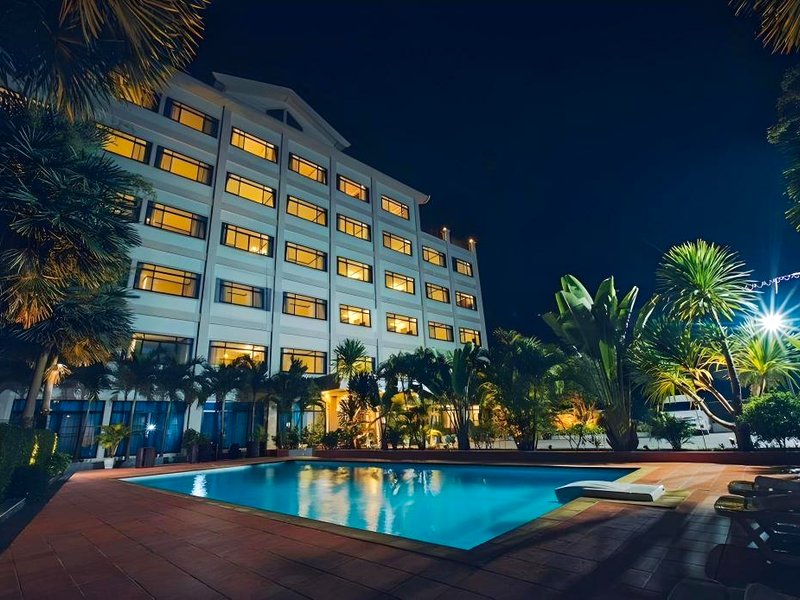 シソンバット プラザ ホテル (Sisombat Plaza Hotel)の写真