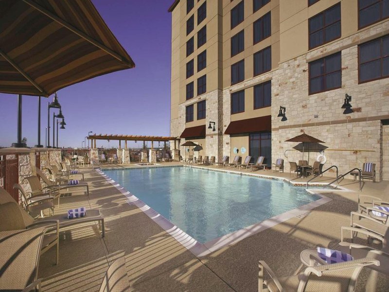 Embassy Suites by Hilton San Marcos Hotel Conference Centerの写真