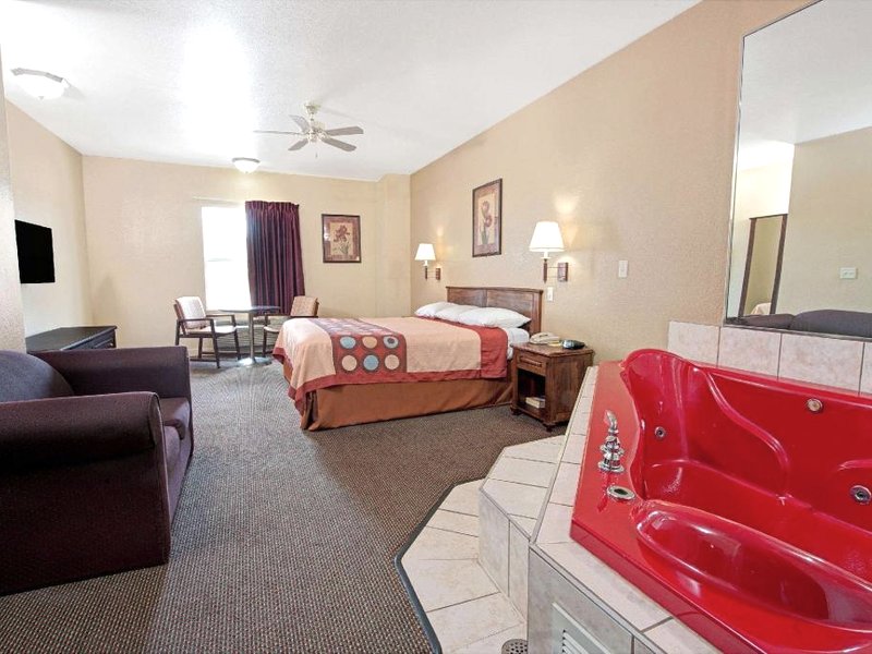 スーパー 8 バイ ウインダム セントルイス エアポート (Super 8 By Wyndham St. Louis Airport)の写真