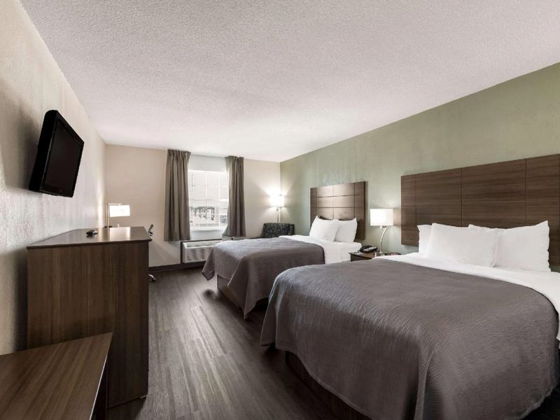 クオリティ イン エアポート (Quality Inn Airport)の写真