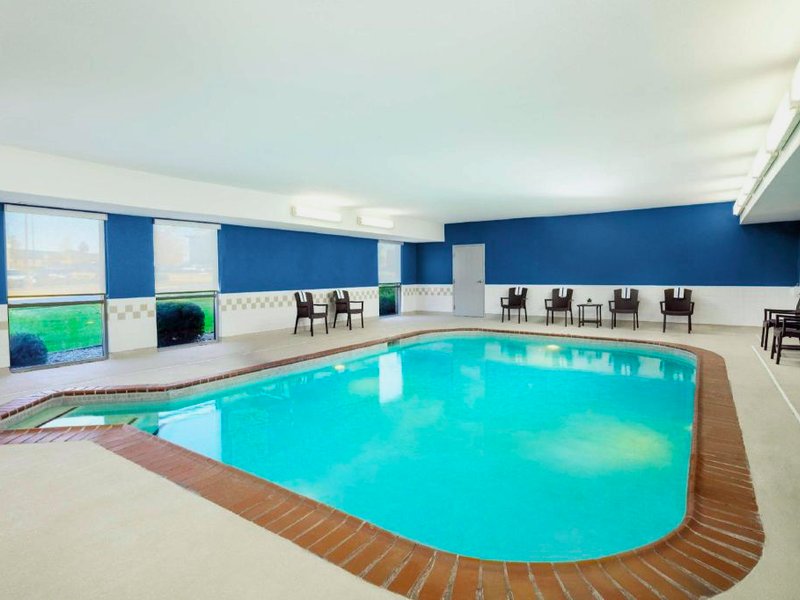 ハンプトン イン レキシントン サウス キーンランド エアポート (Hampton Inn Lexington South-Keeneland/Airport)の写真