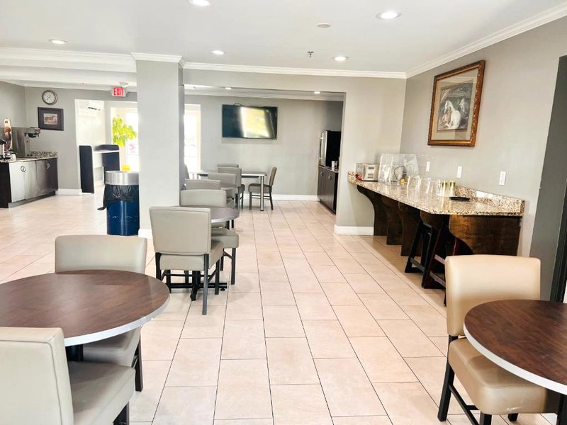 マイクロテル イン&スイーツ バイ ウインダム レキシントン (Microtel Inn & Suites by Wyndham Lexington)の写真