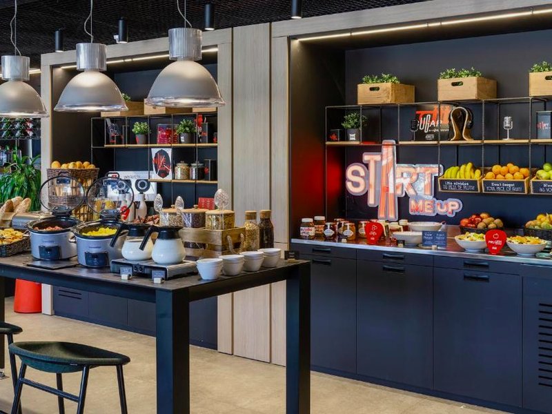 イビス バルセロナ アエロプエルト ビラデカンス ホテル (ibis Barcelona Aeropuerto Viladecans Hotel)の写真