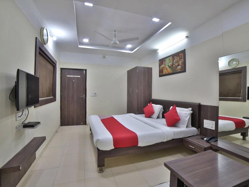 OYO 41684 ホテル ケサル アンド カヴェリ レストラン (OYO 41684 hotel kesar and kaveri resturant)の写真