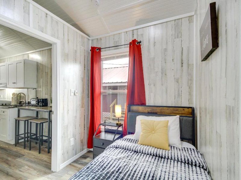 Pet-Friendly Picayune Tiny Home Near Space Center!の写真