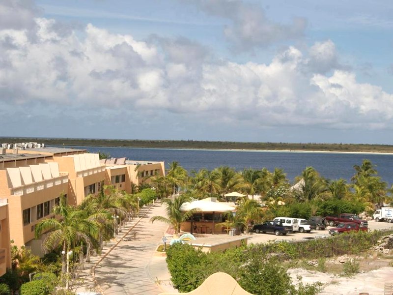 Eden Beach Resort - Bonaireの写真