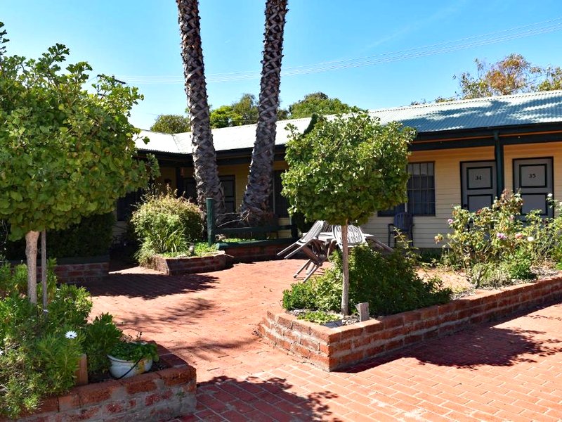 Ten Dollar Town Motelの写真