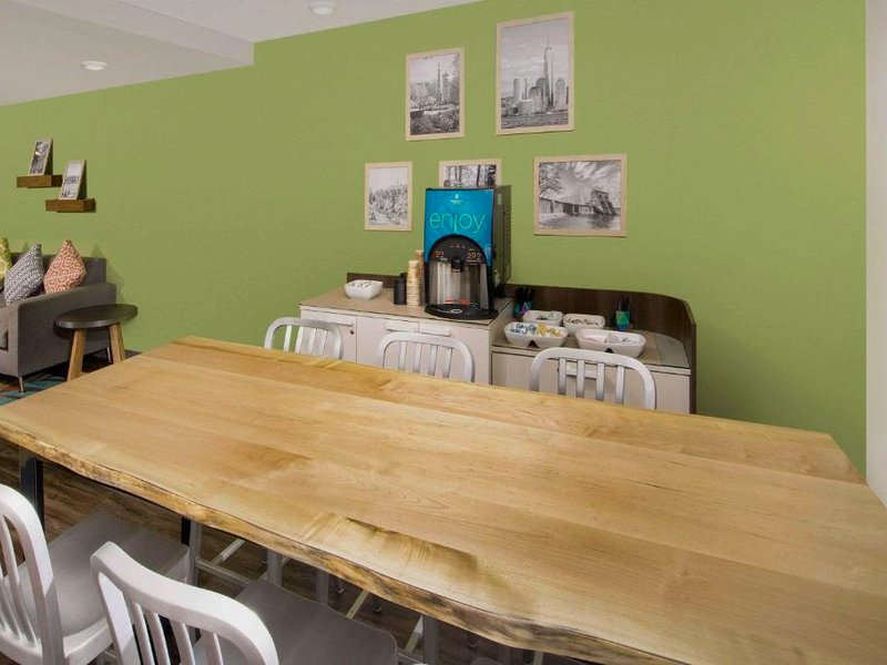 WoodSpring Suites South Plainfieldの写真