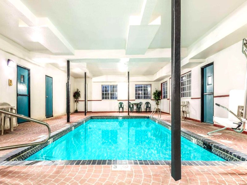 Super 8 By Wyndham Platte City Kansas City Areaの写真