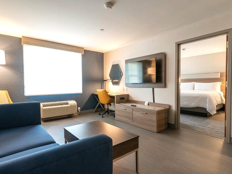 Holiday Inn Express Hotel & Suites Hampton South-Seabrook By IHGの写真