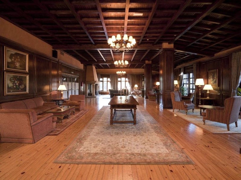 パラドール デ セルベラ デ ピスエルガ (Parador de Cervera de Pisuerga)の写真