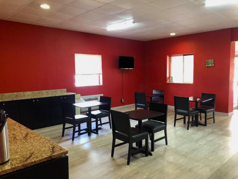 アメリカズ ベスト バリュー イン ブランクリー (Americas Best Value Inn Brinkley)の写真