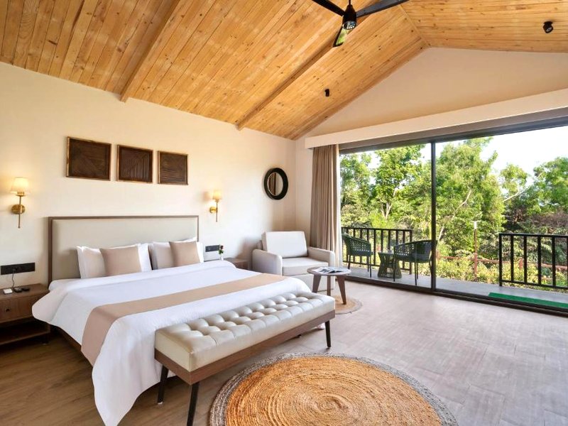 Stone Wood Nature Resort, Gokarnaの写真