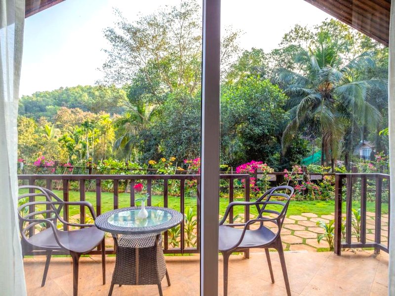 Stone Wood Nature Resort, Gokarnaの写真