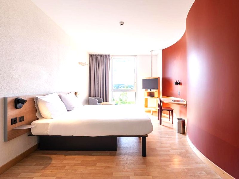 B&B HOTEL Lully 3 Lakesの写真
