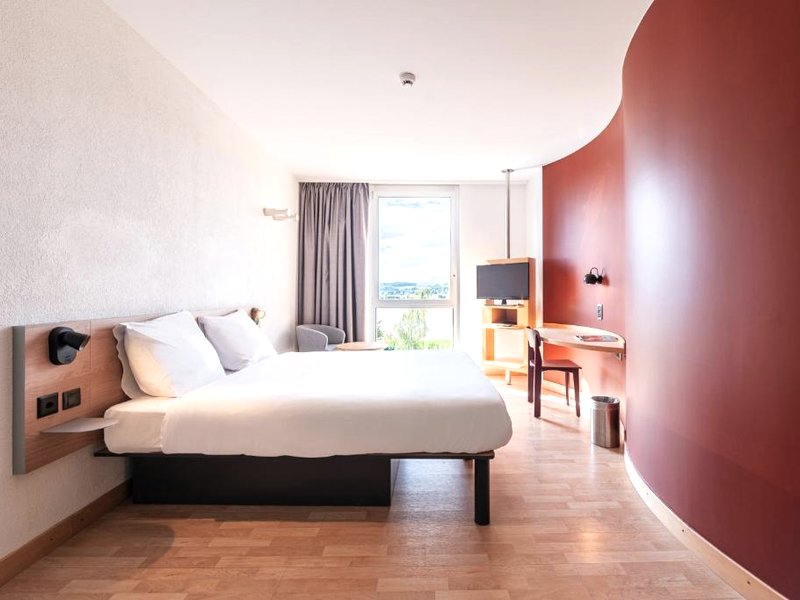 B&B HOTEL Lully 3 Lakesの写真
