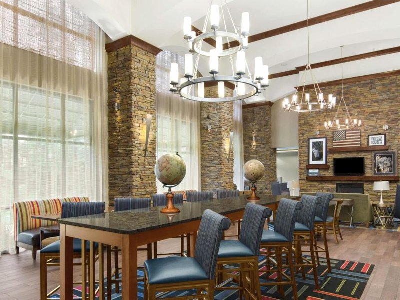 Hampton Inn by Hilton Columbus South Fort Benningの写真