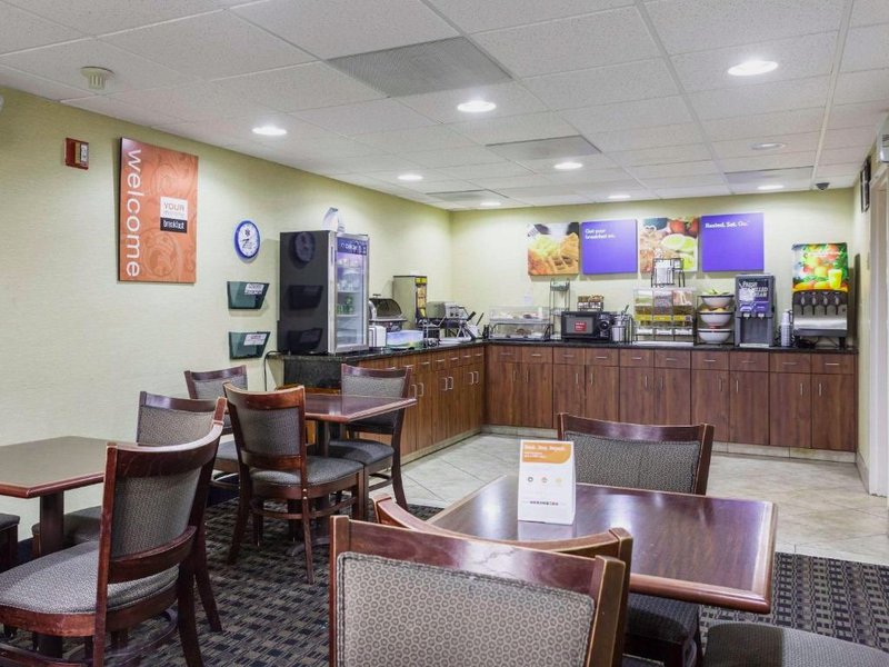 Comfort Inn Decatur Pricevilleの写真