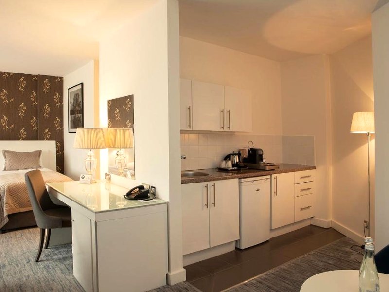 The Ellisonの写真