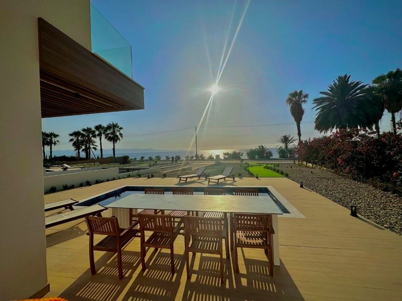 Santa Barbara Seafront villas w jacuzzi poolの写真