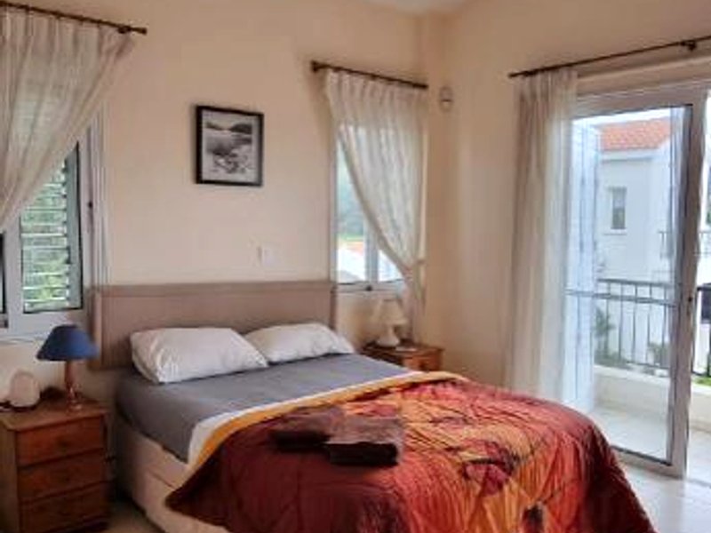 ［アギア マリーナ クリソコウス］ヴィラ（m²）｜ 3ベッドルーム／2バスルーム (Fab Sea & Mountain View Villa. Close to the beach.)の写真