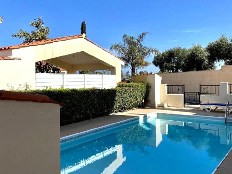 ［アギア マリーナ クリソコウス］ヴィラ（m²）｜ 3ベッドルーム／2バスルーム (Fab Sea & Mountain View Villa. Close to the beach.)の写真