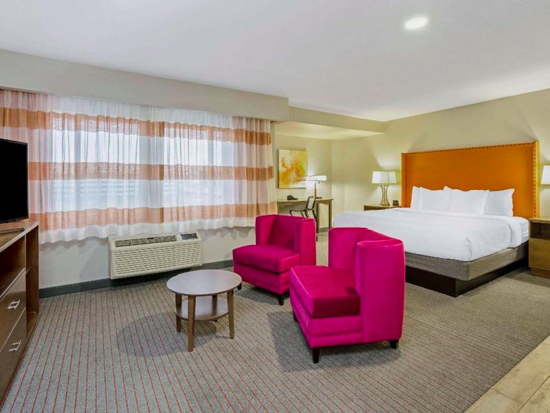 ラ キンタ イン&スイーツ バイ ウィンダム シアトル フェデラル ウエイ (La Quinta Inn & Suites by Wyndham Seattle Federal Way)の写真