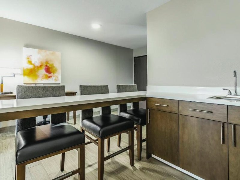 ラ キンタ イン&スイーツ バイ ウィンダム シアトル フェデラル ウエイ (La Quinta Inn & Suites by Wyndham Seattle Federal Way)の写真