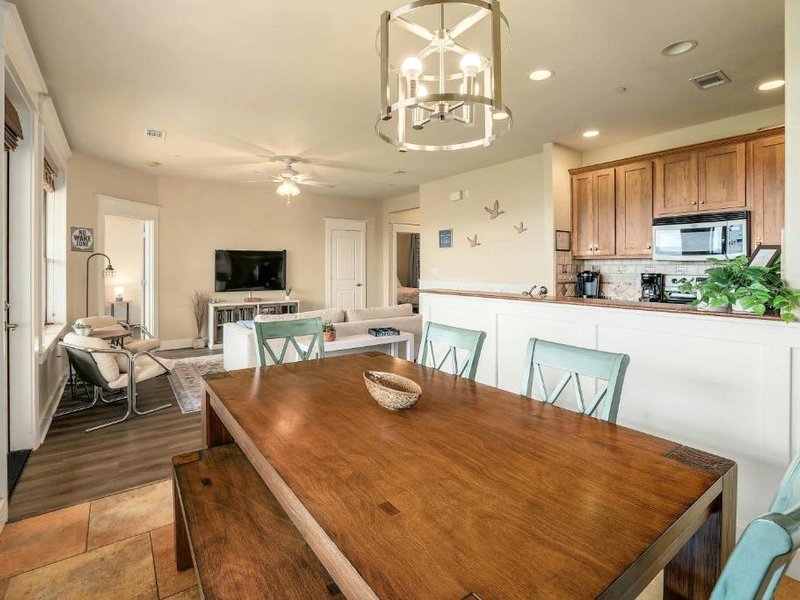 Hill Country Hideaway - The Hollows by Lake Travisの写真