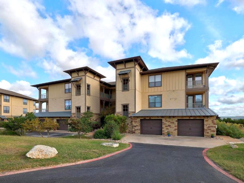 Hill Country Hideaway - The Hollows by Lake Travisの写真