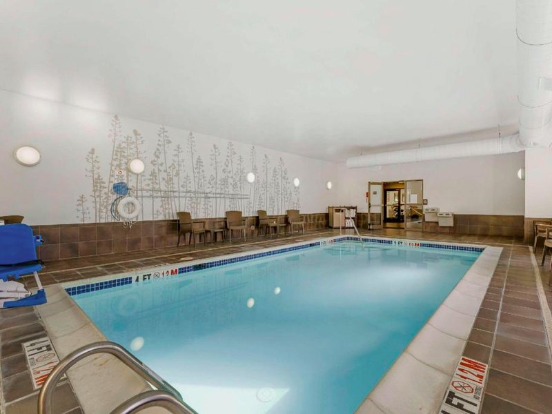 Sleep Inn & Suites Cumberland-LaValeの写真