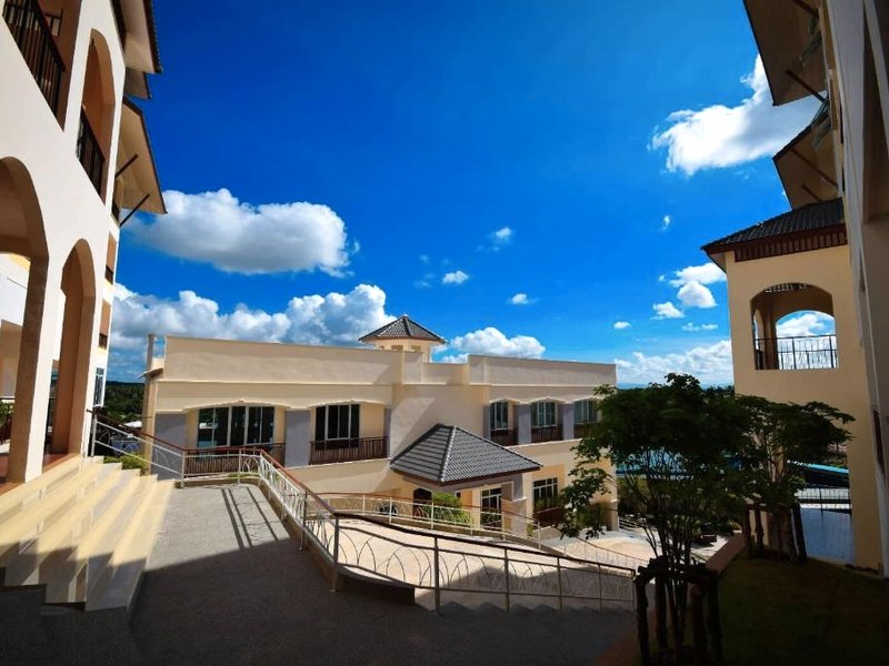 ロイヤル ヒル サトゥン ホテル (Royal Hill Satun Hotel)の写真
