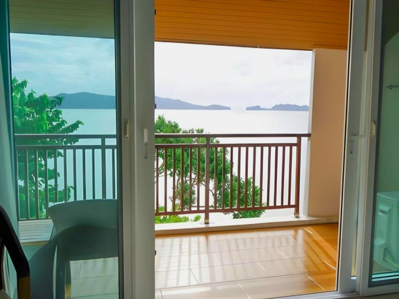 ロイヤル ヒル サトゥン ホテル (Royal Hill Satun Hotel)の写真