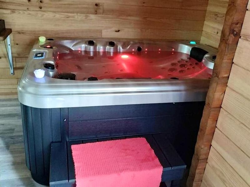 Chalet chaleureux à Louâtre avec piscine partagée (Chalet chaleureux a Louatre avec piscine partagee)の写真