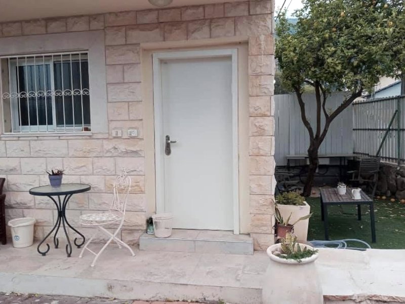 דירה ירוקה על הנחלの写真