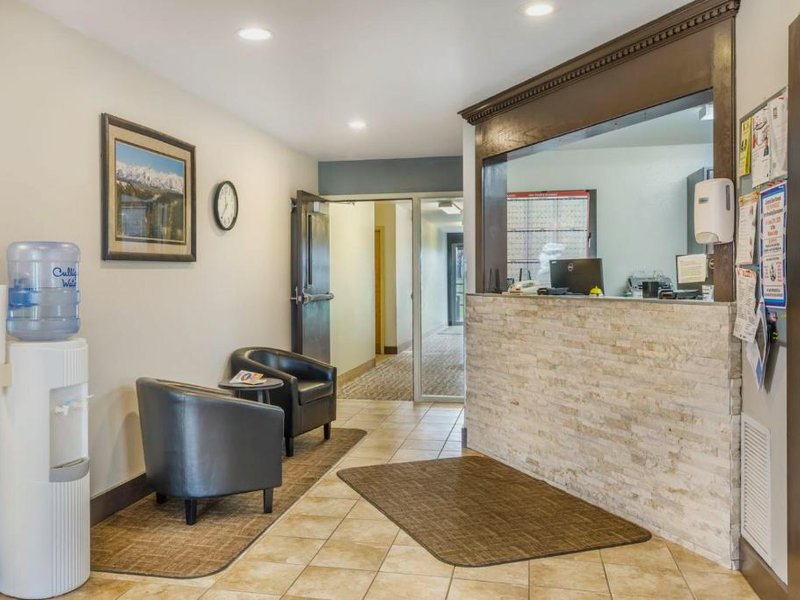 Colstrip Inn & Suitesの写真