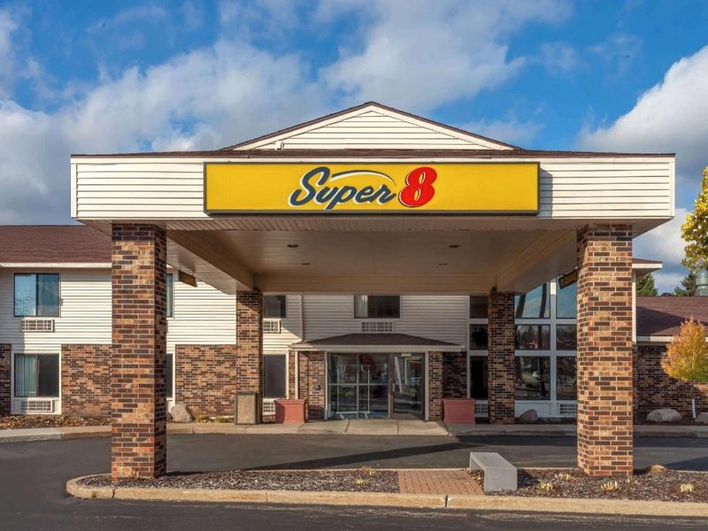 スーパー 8 バイ ウインダム ウォーソー (Super 8 By Wyndham Wausau)の写真