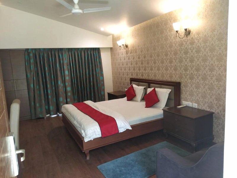 Antariksha Hotels & Resorts, Neem Ka Thanaの写真